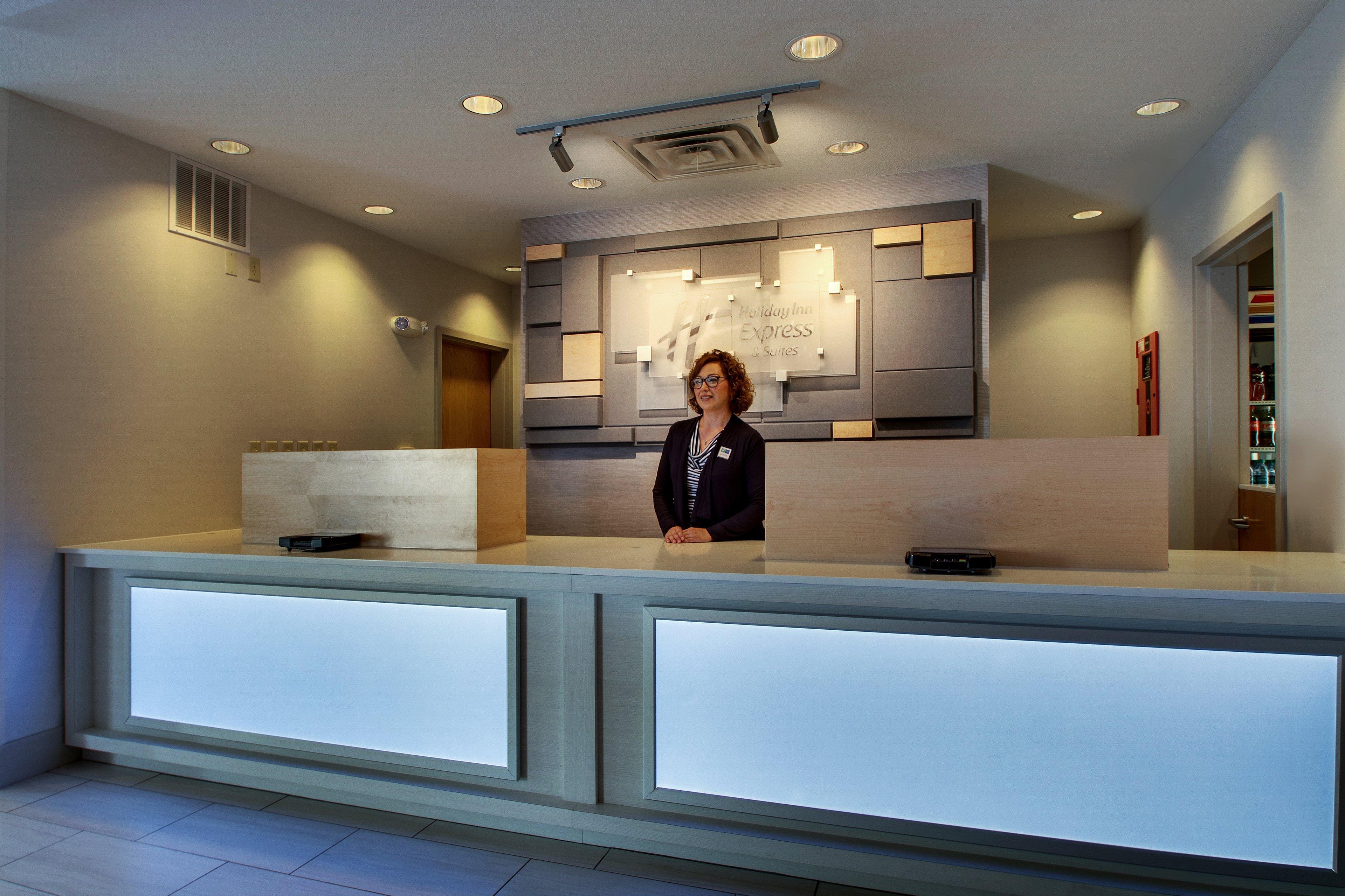 Holiday Inn Express Hotel & Suites Morris By Ihg Luaran gambar