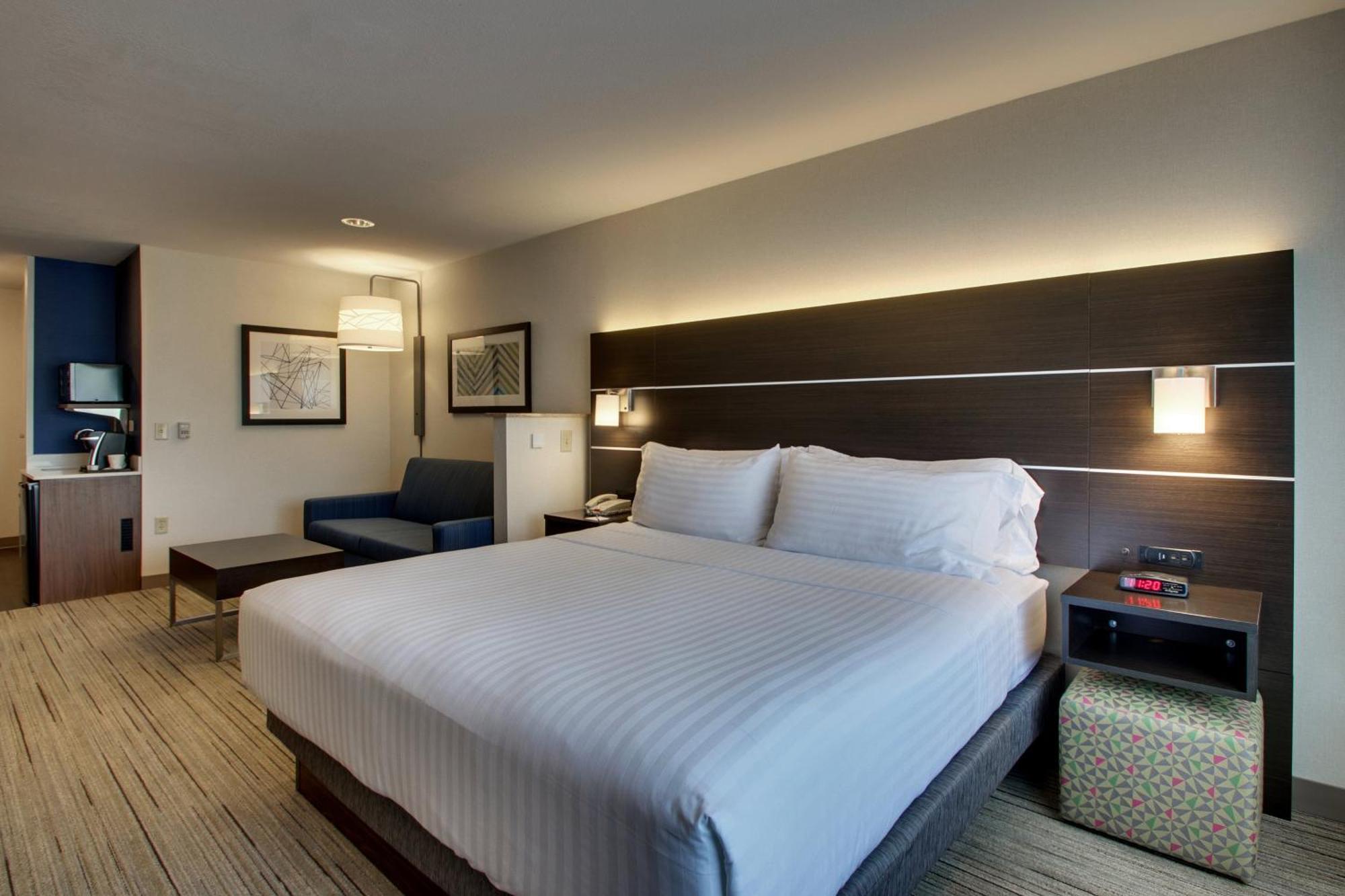 Holiday Inn Express Hotel & Suites Morris By Ihg Luaran gambar