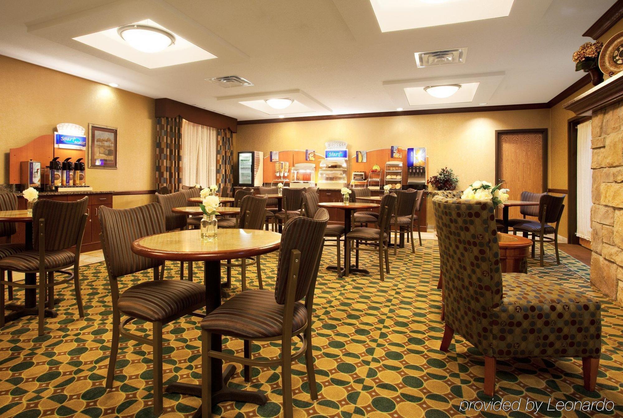 Holiday Inn Express Hotel & Suites Morris By Ihg Luaran gambar